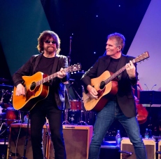 Jeff Lynne's ELO 7558.jpg
